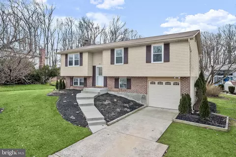 6609 Hunters Wood Cir, Catonsville, MD 21228