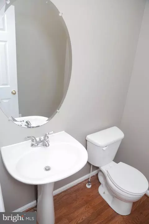 822 Lowe Rd, Middle River, MD 21220 photo 8