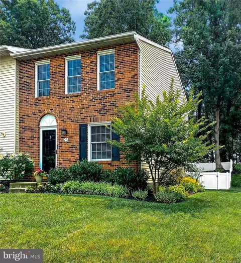 25 Derwood Ct, Parkville, MD 21234