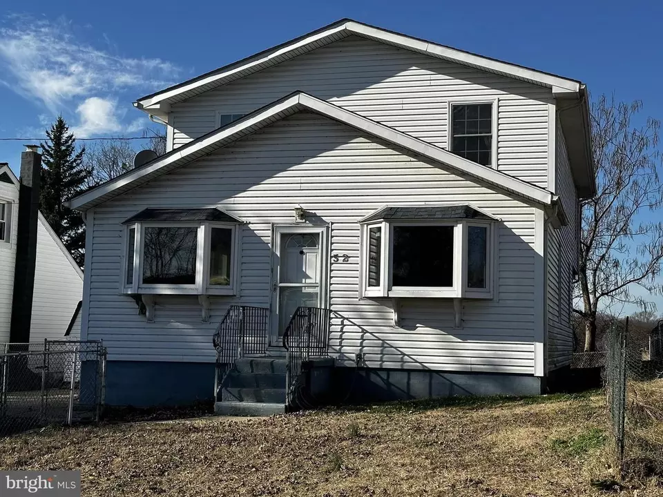 52 Wagners Ln, Essex, MD 21221 1 photo Movoto