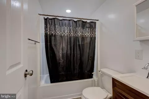3011 Freeway, Halethorpe, MD 21227 photo 14
