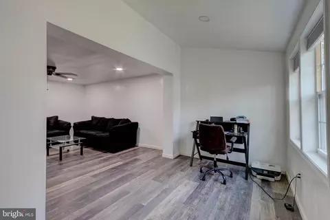 3011 Freeway, Halethorpe, MD 21227 photo 9