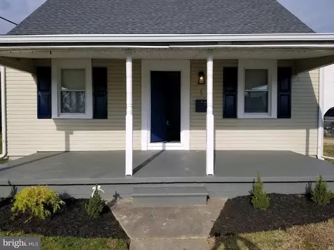 1 Crafton Rd, Essex, MD 21221