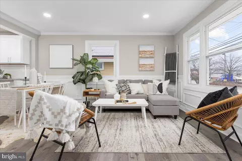 7521 Old North Point Rd, Sparrows Point, MD 21219 photo 3