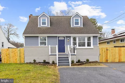 7521 Old North Point Rd, Sparrows Point, MD 21219 photo 2