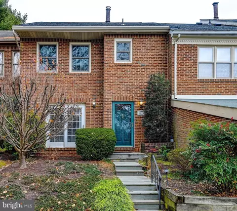6615 Walnutwood Cir, Baltimore, MD 21212