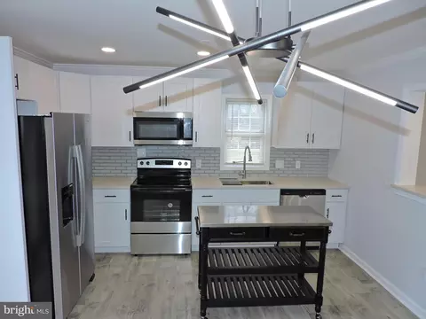 2913 N A N Rolling Rd, Windsor Mill, MD 21244 photo 5