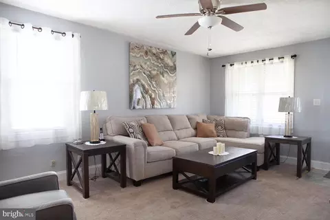 418 Lorraine Ave, Essex, MD 21221 photo 2