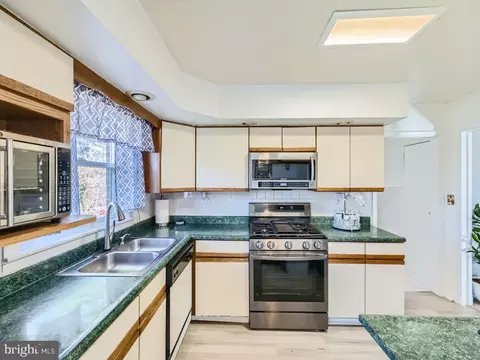 3416 Ripple Rd, Windsor Mill, MD 21244 photo 12
