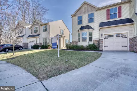 11 Norman Crk, Essex, MD 21221