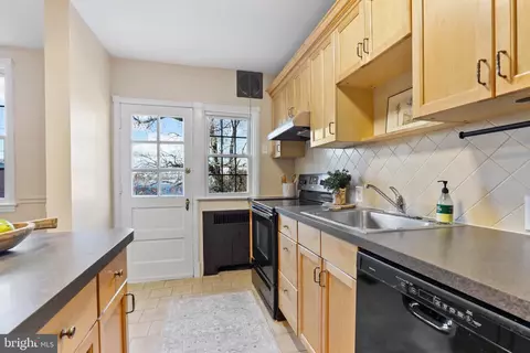 36 Murdock Rd, Baltimore, MD 21212 photo 13