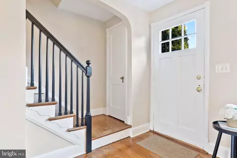 36 Murdock Rd, Baltimore, MD 21212 photo 4