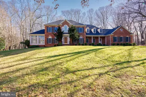 7 Falling Water Ct, Reisterstown, MD 21136