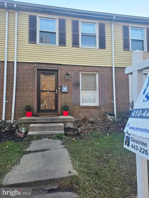 17 Robinway Ct #26B, Nottingham, MD 21236