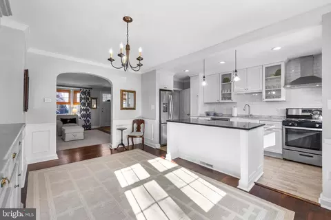 325 Old Trail Rd, Baltimore, MD 21212 photo 11