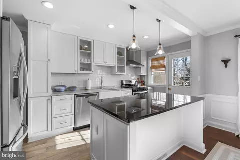 325 Old Trail Rd, Baltimore, MD 21212 photo 12