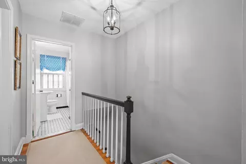 325 Old Trail Rd, Baltimore, MD 21212 photo 17