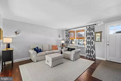 325 Old Trail Rd, Baltimore, MD 21212 photo 6