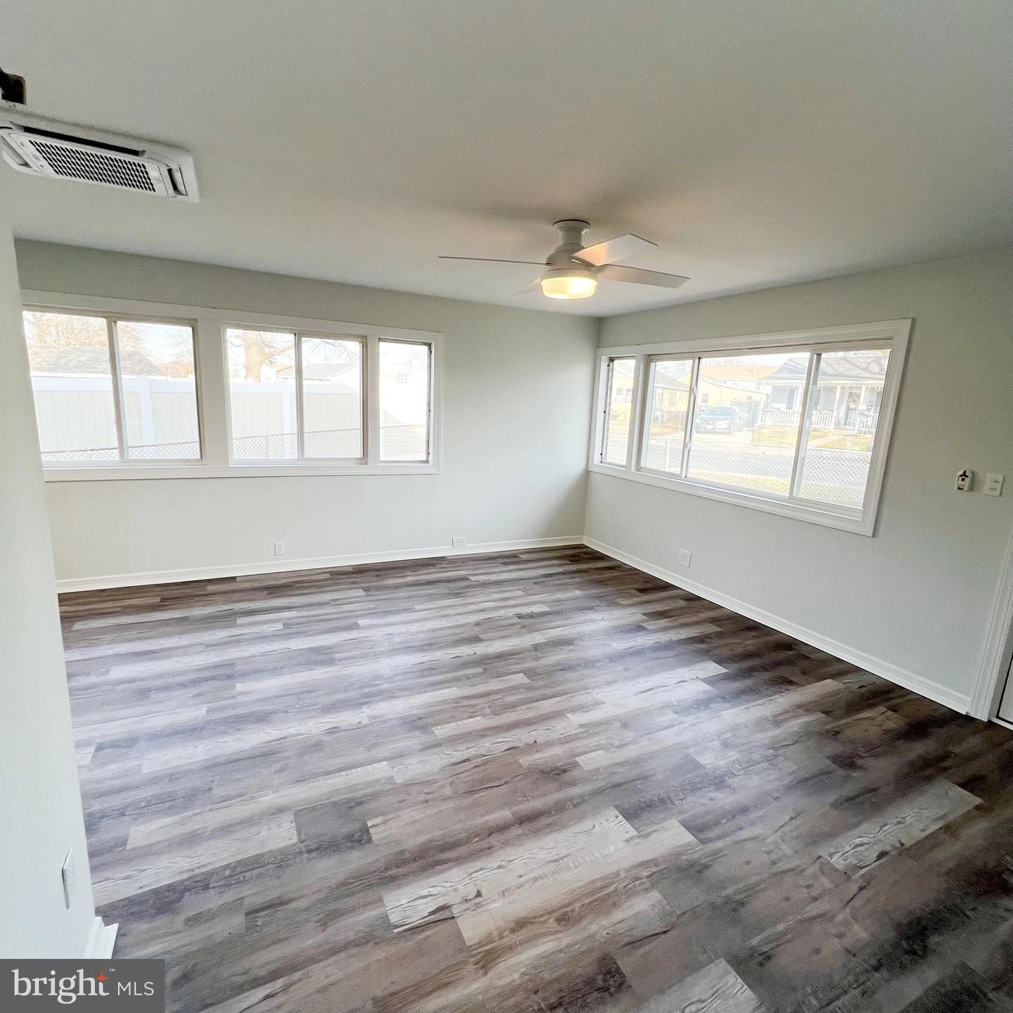 102 Propeller Dr, Middle River, MD 21220 photo 11