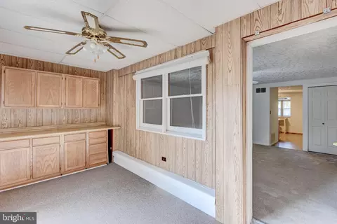 3169 Bero Rd, Halethorpe, MD 21227 photo 11