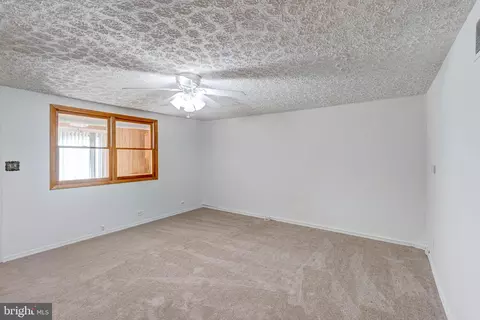 3169 Bero Rd, Halethorpe, MD 21227 photo 10