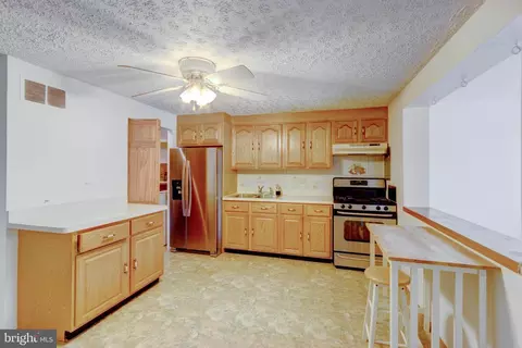 3169 Bero Rd, Halethorpe, MD 21227 photo 4