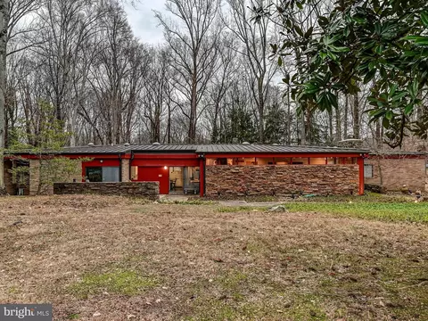 8106 Anita Rd, Pikesville, MD 21208