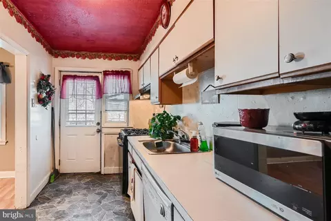 562 47th St, Baltimore, MD 21224 photo 12