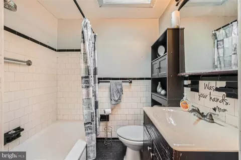562 47th St, Baltimore, MD 21224 photo 16