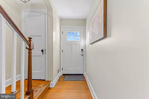 Entry Way - 410 Overbrook Rd, Baltimore, MD 21212 photo 1 of 7