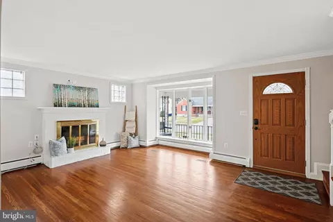 Living - 8917 Mavis Ave, Nottingham, MD 21236 photo 2 of 5