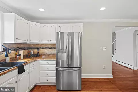 Kitchen - 8917 Mavis Ave, Nottingham, MD 21236 photo 3 of 4