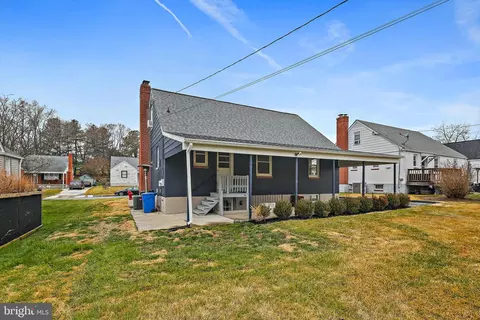 Exterior - 8917 Mavis Ave, Nottingham, MD 21236 photo 7 of 9