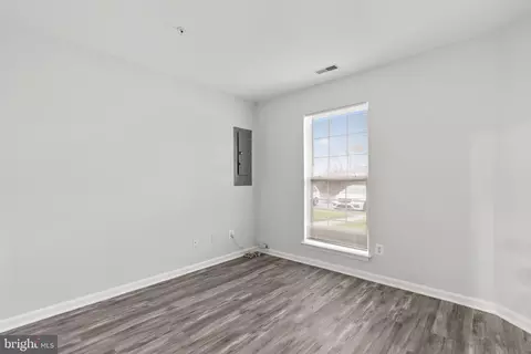 686 Luthardt, Middle River, MD 21220 photo 32