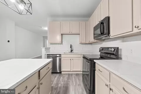 686 Luthardt, Middle River, MD 21220 photo 15