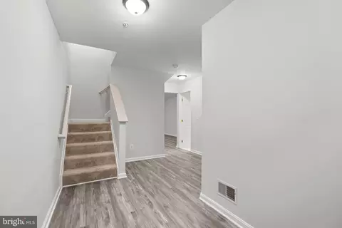 686 Luthardt, Middle River, MD 21220 photo 4