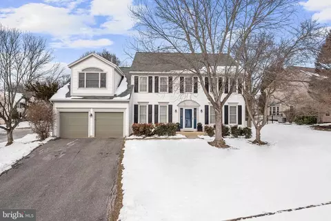 2 Grainfield Ct, Catonsville, MD 21228