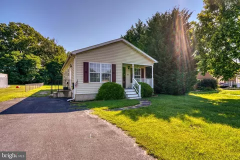 1453 Sussex Rd, Essex, MD 21221