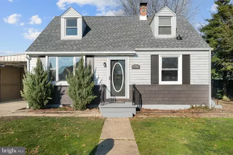 8220 Watersedge Rd, Dundalk, MD 21222