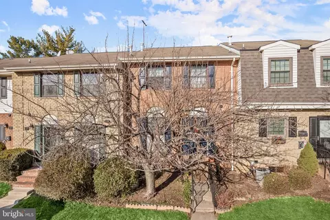 14 Alanbrooke Ct #14, Towson, MD 21204