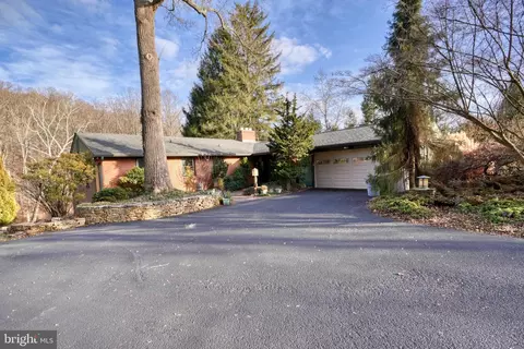 13407 Cambria Farms Rd, Phoenix, MD 21131