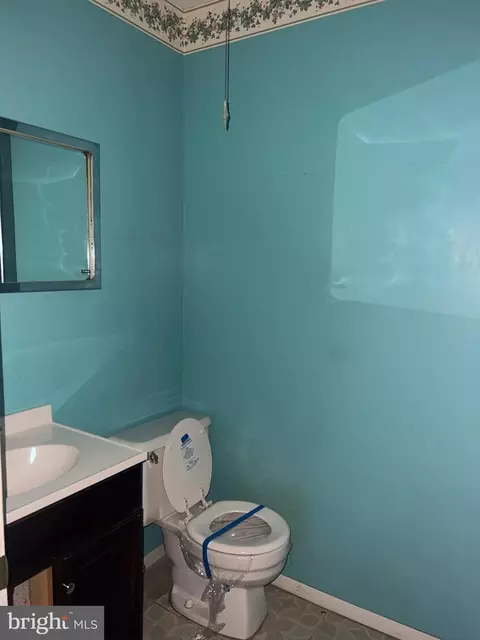 2032 N Rolling Rd, Windsor Mill, MD 21244 photo 6