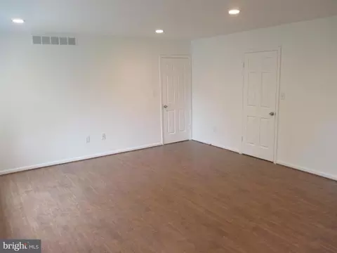 3910 Washington St, Halethorpe, MD 21227 photo 5