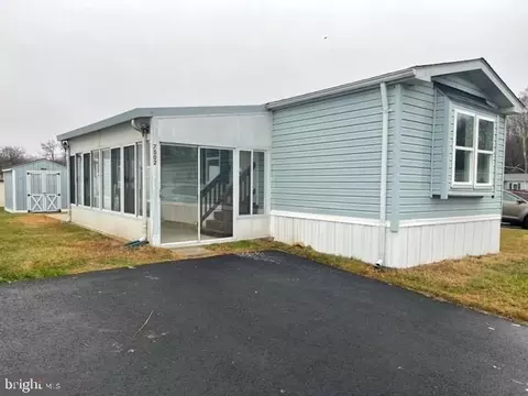 7502 Biscayne Bay Blvd, Middle River, MD 21220