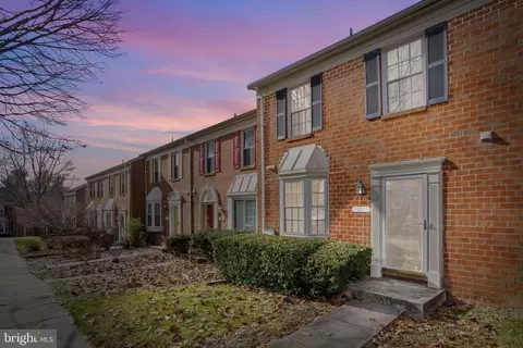 52 Hamlet Dr, Owings Mills, MD 21117