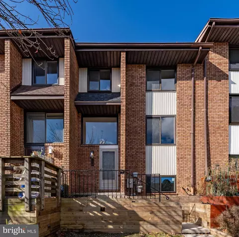 9244 Bellbeck Rd, Parkville, MD 21234
