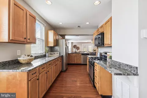 2 Holmes Ave, Catonsville, MD 21228 photo 15