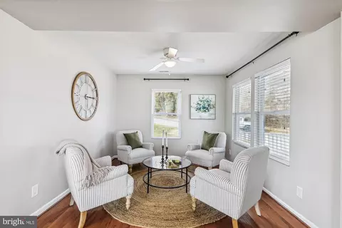 2 Holmes Ave, Catonsville, MD 21228 photo 9