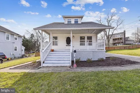 2 Holmes Ave, Catonsville, MD 21228