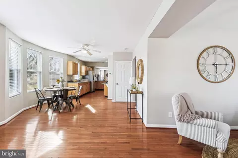 2 Holmes Ave, Catonsville, MD 21228 photo 10